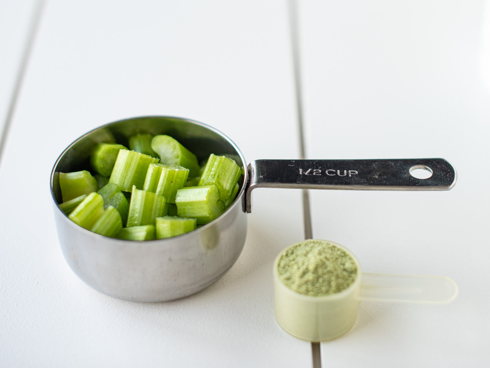 organic celery powder
